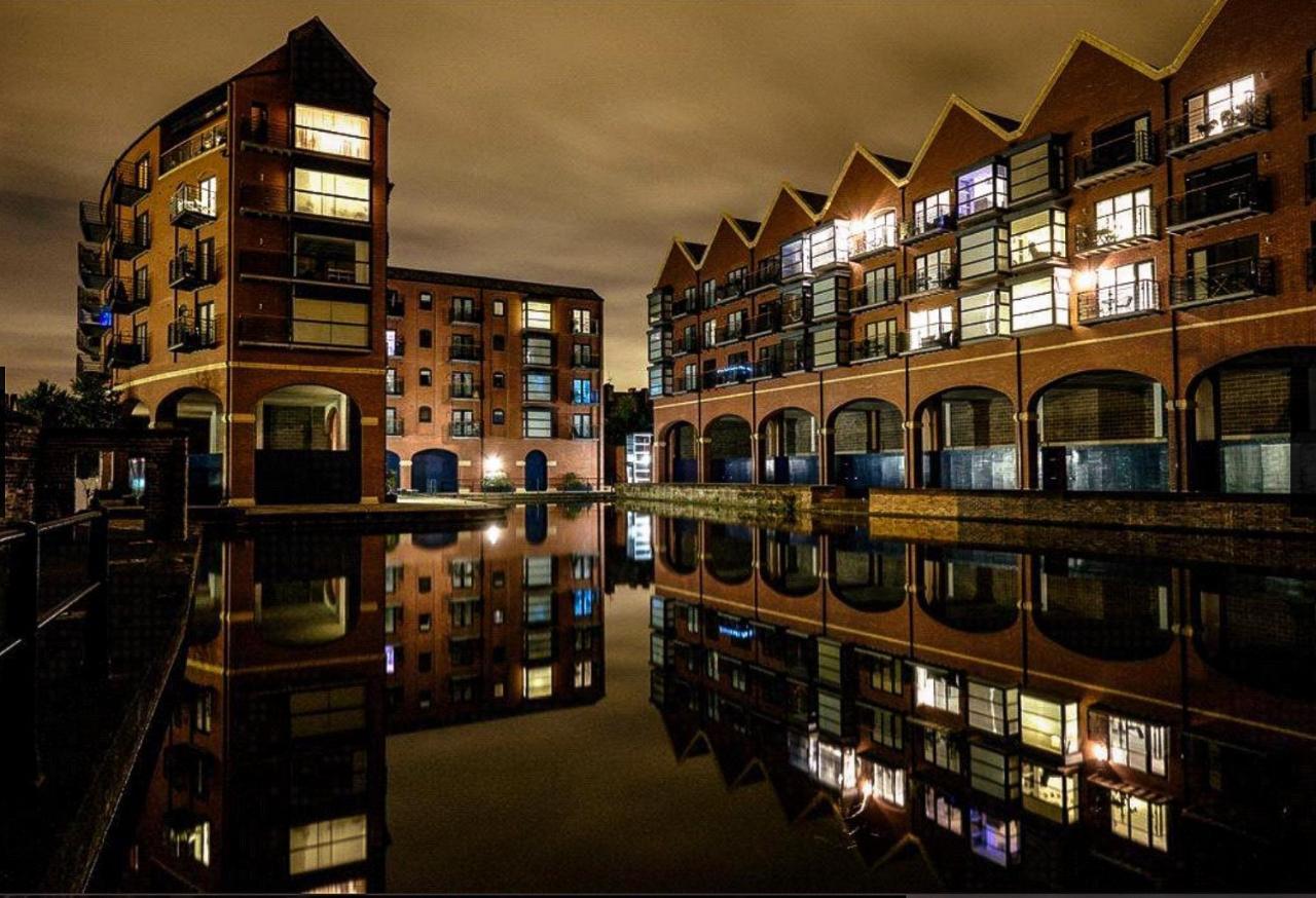 City Centre Chester Waterways Apartment Bagian luar foto