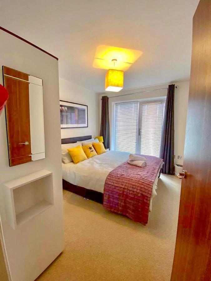 City Centre Chester Waterways Apartment Bagian luar foto