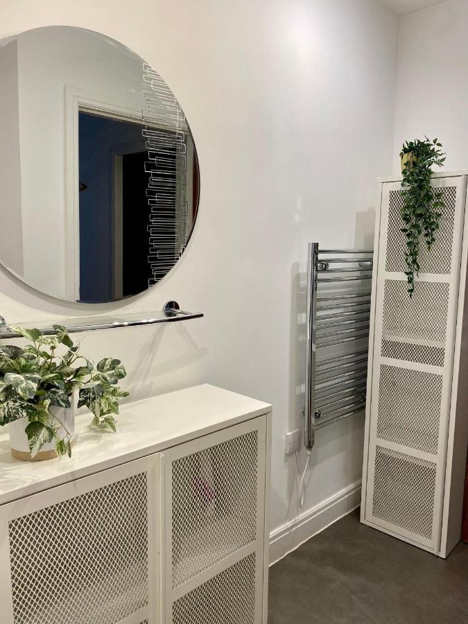 City Centre Chester Waterways Apartment Bagian luar foto