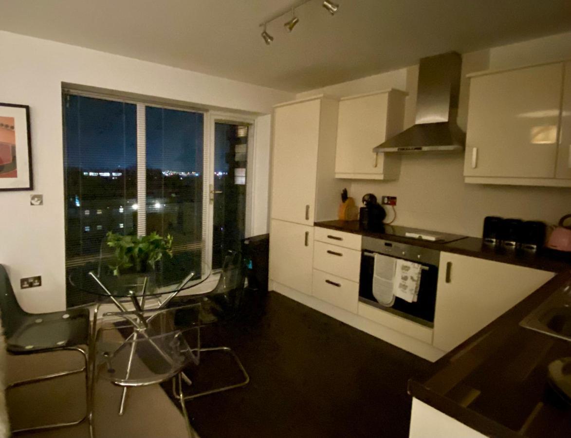 City Centre Chester Waterways Apartment Bagian luar foto