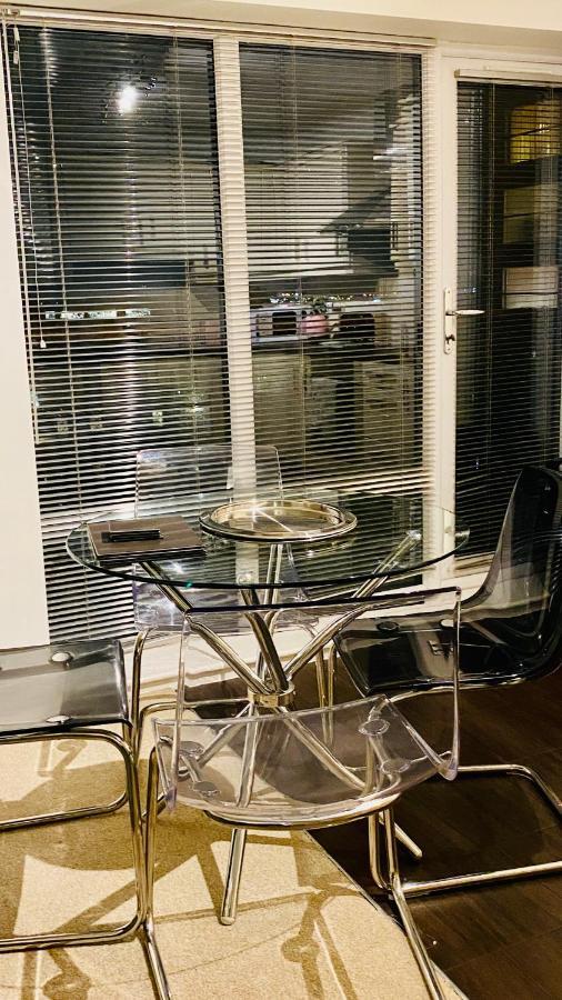 City Centre Chester Waterways Apartment Bagian luar foto