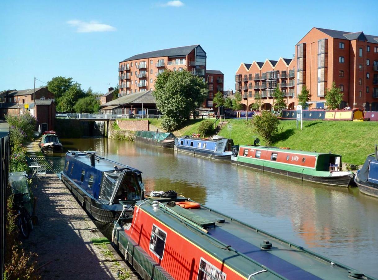 City Centre Chester Waterways Apartment Bagian luar foto